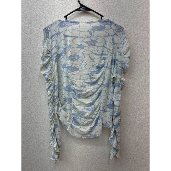 Free People Top Women's Size L Blue White Through The Meadow Floral Shirt New - Picture 2 of 5